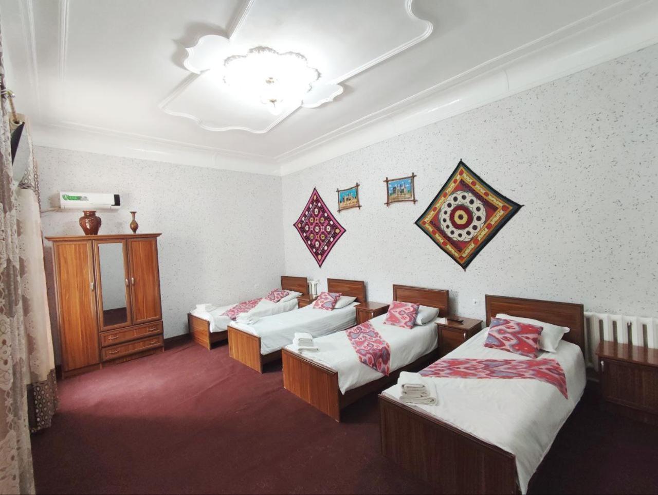World Guest House Samarkand Buitenkant foto