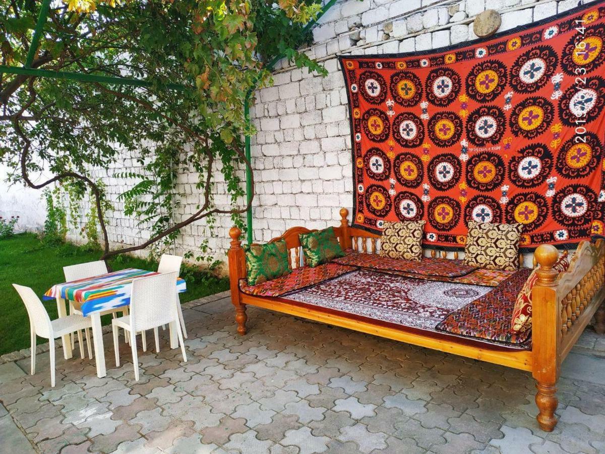 World Guest House Samarkand Buitenkant foto